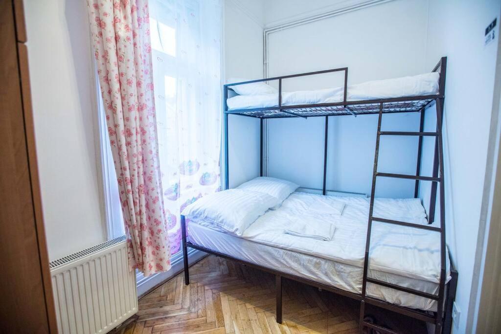 Keleti Apartment City Center Big Flat Bedroom Private Use Budapest Eksteriør bilde